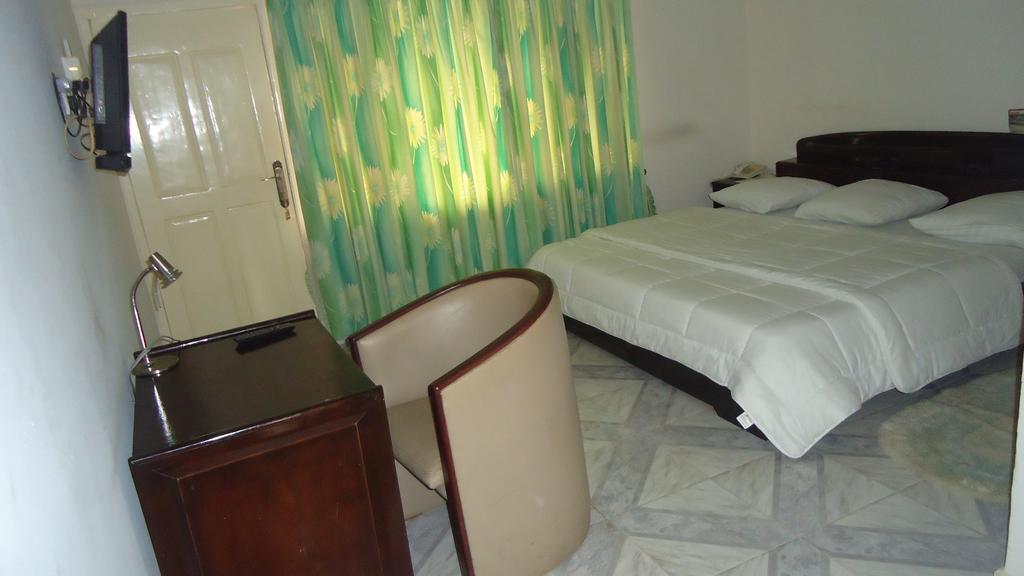 Wadoma Royale Hotel Kumasi Room photo