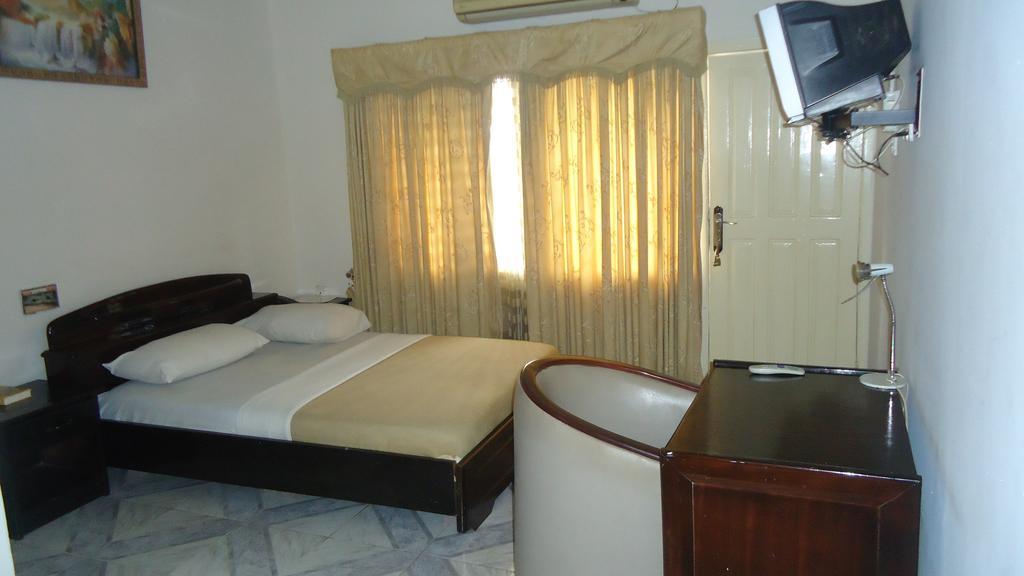 Wadoma Royale Hotel Kumasi Room photo